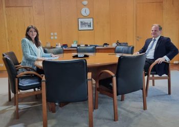 Στον Υπ. Υποδομών και Μεταφορών η Παπακώστα για ζητήματα της κοινότητας Βασιλικής