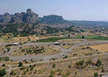 [VIDEO] Αυτοκινητόδρομος Ε65: τρέχουν τα έργα σε νότιο και βόρειο τμήμα – Πότε θα λειτουργήσουν