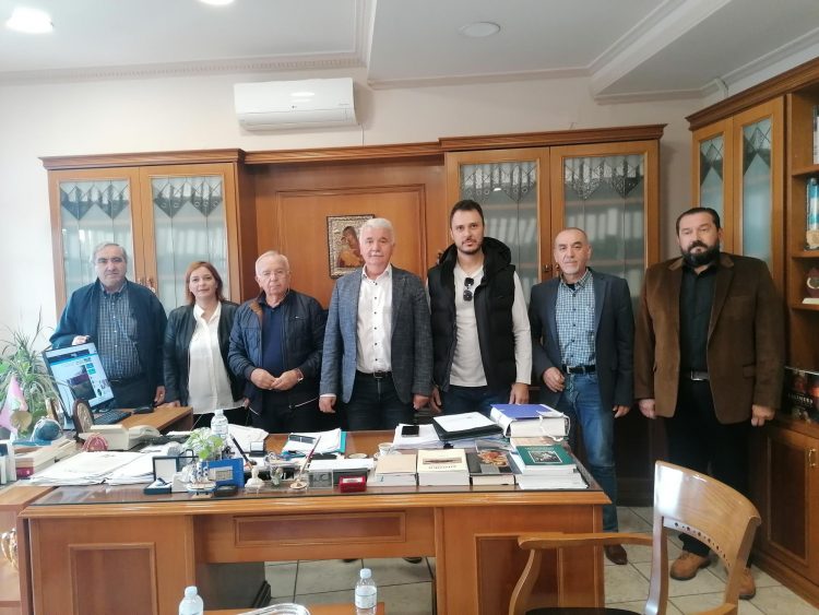 Επίσκεψη του νέου Δ.Σ συνιδιοκτητών Κορομηλιάς στον Δήμαρχο Μετεώρων