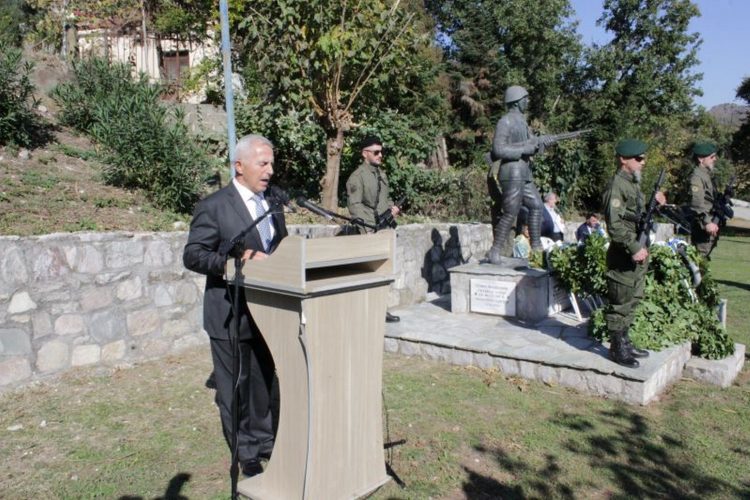 Βασίλης Τσιαβαλιάρης-Τιμήθηκε η μνήμη του πρώτου πεσόντα στον Ελληνοϊταλικό πόλεμο του 1940
