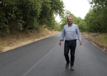 Το δρόμο  προς την Καστανιά του Δήμου Μετεώρων ασφαλτόστρωσε  η Περιφέρεια Θεσσαλίας