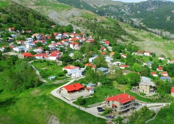 Αετομηλίτσα Ιωαννίνων: Δείτε το πανέμορφο χωριό της Ηπείρου από ψηλά