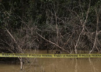 «Συναγερμός» στον Αμαζόνιο: Διαρροή αγωγού πετρελαίου μολύνει ποταμό