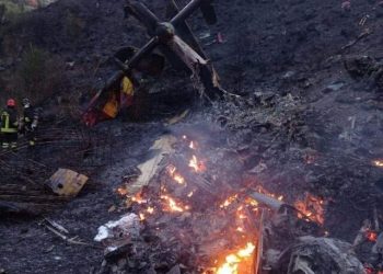 Η στιγμή της συντριβής του ιταλικού Canadair στην Αίτνα (vid)