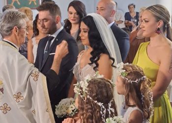Με τα ιερά δεσμά του γάμου ένωσαν τις ζωές τους η Κασσιανή Πούλιου κι ο Χρήστος Μπακούλας