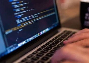 Γερμανία: Καρατομήθηκε αξιωματούχος για ύποπτες επαφές με την Ρωσία