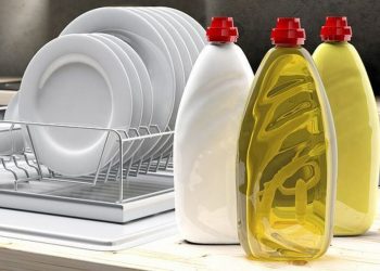 Απορρυπαντικό πιάτων: Οι άγνωστες χρήσεις του στην καθημερινότητά σας