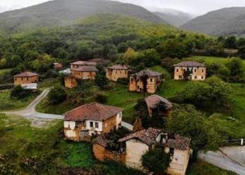 Το ελληνικό χωριό που ενέπνευσε μεγάλους σκηνοθέτες κινηματογράφου