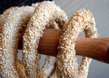 Η Τουρκία κατηγορεί την Ελλάδα ότι της έκλεψε το σουσαμένιο κουλούρι