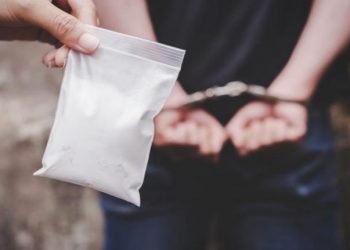 Τον συνέλαβαν με κοκαίνη στα Τρίκαλα