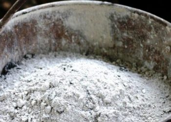 Στάχτη από το τζάκι : 23 “μαγικές ” χρήσεις