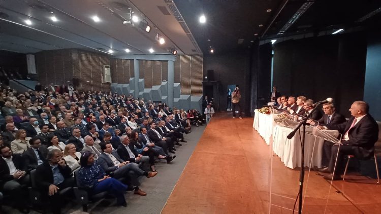 Παγκόσμια συνάθροιση για τα εγκαίνια της ανακαινισμένης εβραϊκής συναγωγής στα Τρίκαλα-Παρόντες Βορίδης και Σκρέκας