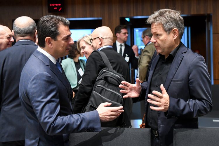 Σκρέκας: «Με ενότητα η Ευρώπη θα αντιμετωπίσει την ενεργειακή κρίση»