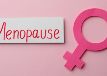 Ποιες τροφές και πόσο ανακουφίζουν από τα συμπτώματα της εμμηνόπαυσης