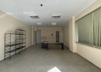 Κατάστημα προς ΠΩΛΗΣΗ στην ΤΡΙΚΑΛΩΝ στο κέντρο της ΚΑΛΑΜΠΑΚΑΣ
