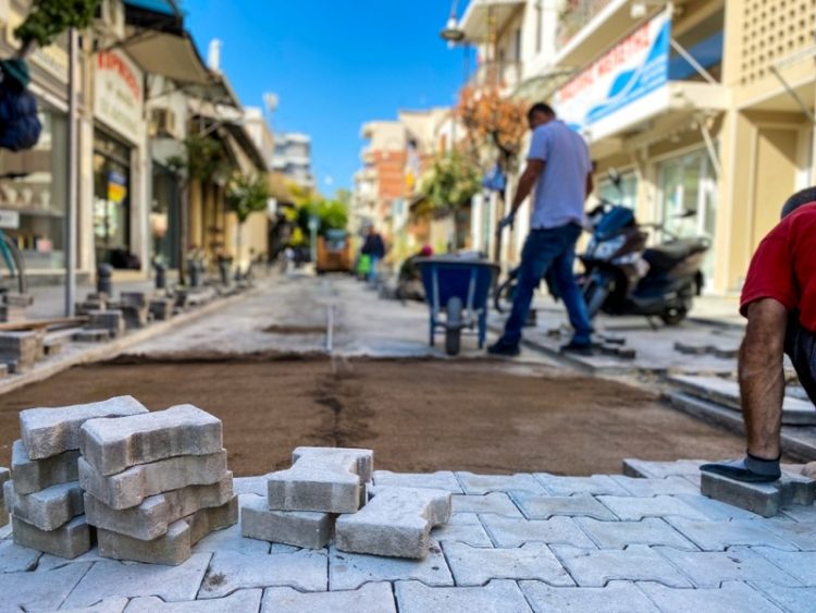 ΔΕΥΑΤ: Ξεκίνησε η σταδιακή αποκατάσταση δρόμων μετά τα έργα ύδρευσης