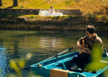 Στα Τρίκαλα το ονειρικό video clip του νέου τραγουδιού του Στέφανου Αθανασίου  “7 ποτάμια πέρασα”