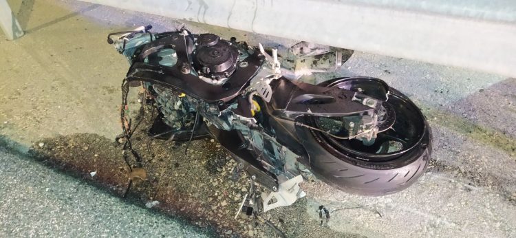 Τραγικό θάνατο βρήκε 32χρονος Τρικαλινός-Η μηχανή του κόπηκε στα δύο σε τροχαίο στην Ε.Ο. Τρικάλων Λάρισας (φωτό-video)