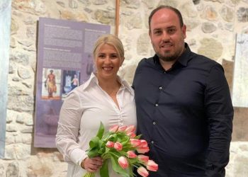 Όρκους αιώνιας αγάπης αντάλλαξαν ο Γρηγόρης Κερασιώτης και η Στέλλα Αλεξίου