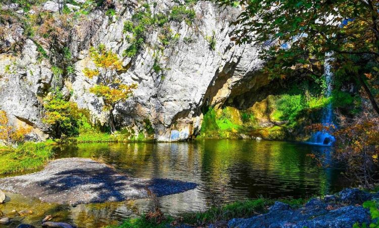 Οι καταρράκτες του Δρυμώνα στολίζουν τη Βόρεια Εύβοια