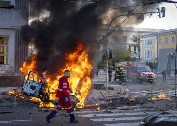 Πόλεμος στην Ουκρανία: Μπαράζ επιθέσεων στο Κίεβο -Χτυπήθηκαν υποδομές