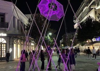 Η «Ομπρέλα» Ζογγολόπουλου αποκαλύπτεται καλλιτεχνικά στα Τρίκαλα  