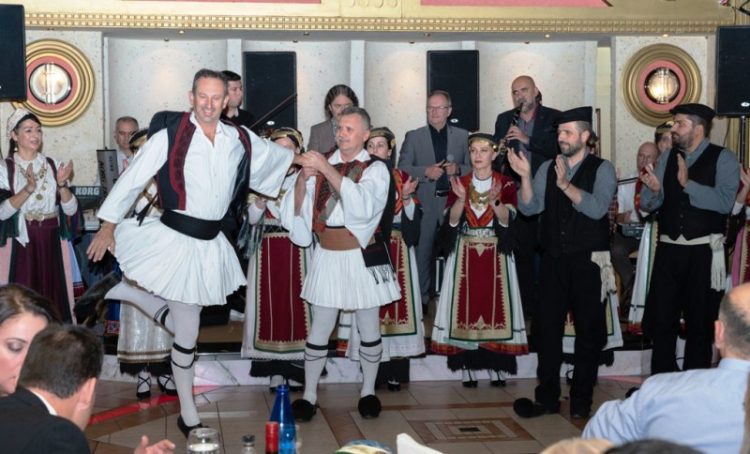 Άριστες εντυπώσεις από το χορευτικό συγκρότημα του Δήμου Τρικκαίων στο Πανελλήνιο Νοσηλευτικό Συνέδριο
