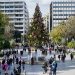 Εορταστικό ωράριο: Ανοιχτά σήμερα Κυριακή τα μαγαζιά – To ωράριο για εμπορικά και Σούπερ μάρκετ