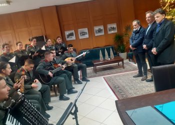 Τα κάλαντα από τη ΣΜΥ άκουσε ο Χρήστος Μιχαλάκης