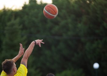 «Καλάθι» στην αλληλεγγύη, με χριστουγεννιάτικο τουρνουά μπάσκετ από τον Δήμο Τρικκαίων