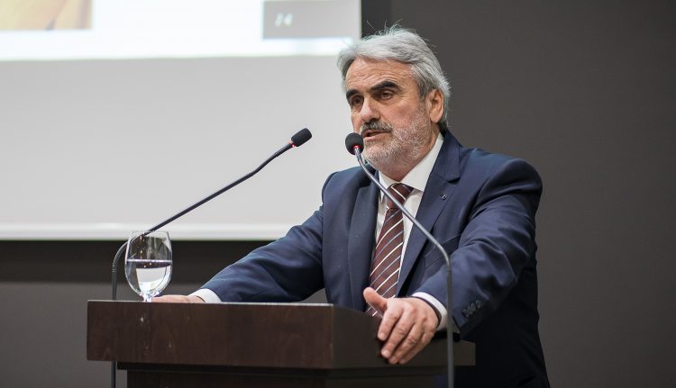 Παράταση στην αναπροσαρμογή επαγγελματικών μισθώσεων