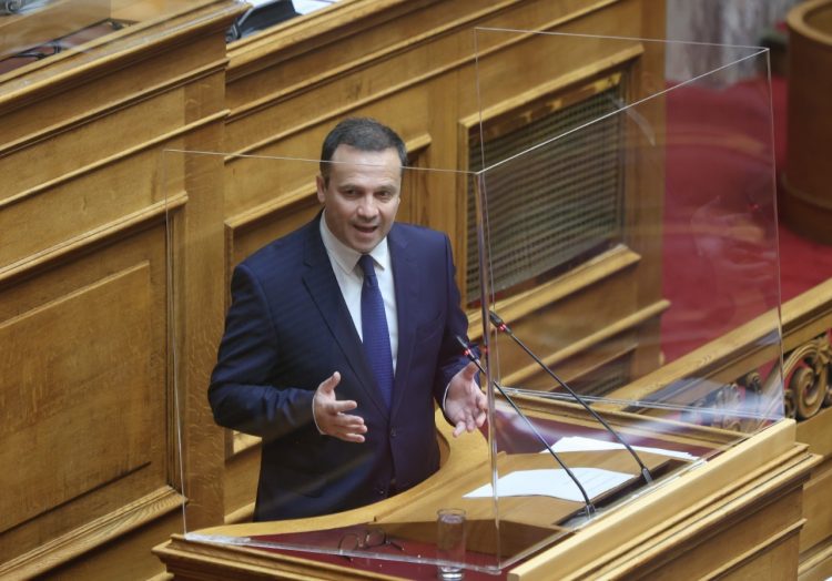 Λιούτας: «Νομοθετούμε πάντοτε προς το συμφέρον της πατρίδας και όλων των συμπολιτών μας».