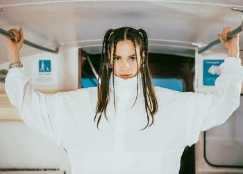 Η Τρικαλινή ράπερ ΤΙΑ μεταμορφώνεται σε «Pantera Blanca» (λευκό πάνθηρα)-Ένα τραγούδι «κραυγή» για τις γυναίκες