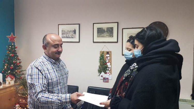 Τα φιλοδωρήματα 2 μηνών έδωσαν στο Κοινωνικό Παντοπωλείο Δ. Τρικκαίων εργαζόμενοι/ες στην εστίαση