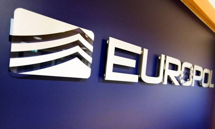 Europol: Εξάρθρωση δικτύου διακίνησης ναρκωτικών σε Ιταλία και Αλβανία – 30 συλλήψεις