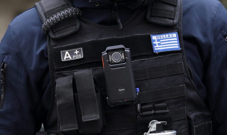 Ρέθυμνο: Αστυνομικός φέρεται να πυροβόλησε νεαρό που είχε μαχαίρι