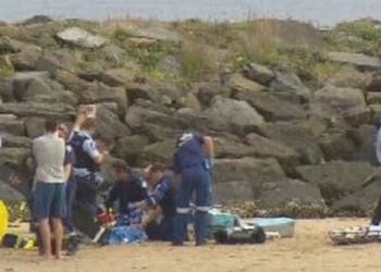 Αυστραλία: Κεραυνός χτύπησε παιδάκι στη θάλασσα (vid)