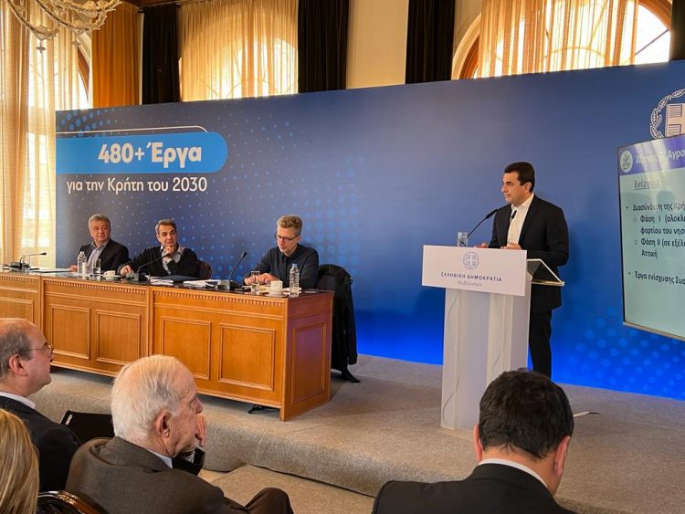 Ο Κώστας Σκρέκας συνόδεψε τον Πρωθυπουργό στην περιοδεία στο νομό Ηρακλείου