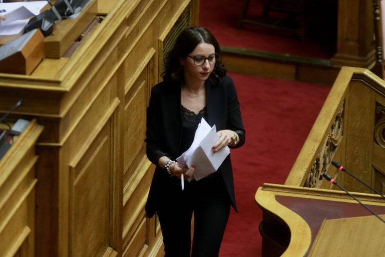 Δριτσέλη : Με χημικά απαντάει η Κυβέρνηση στο τεράστιο πρόβλημα επιβίωσης του αγροτικού κόσμου