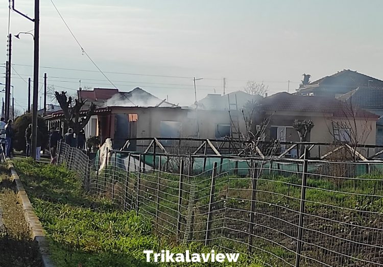 Kάηκε σπίτι στο Προάστιο