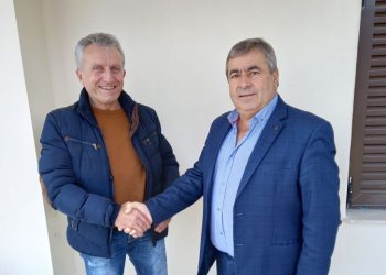 Ο Βασίλης Παφίλης με την παράταξη του Κώστα Μαράβα