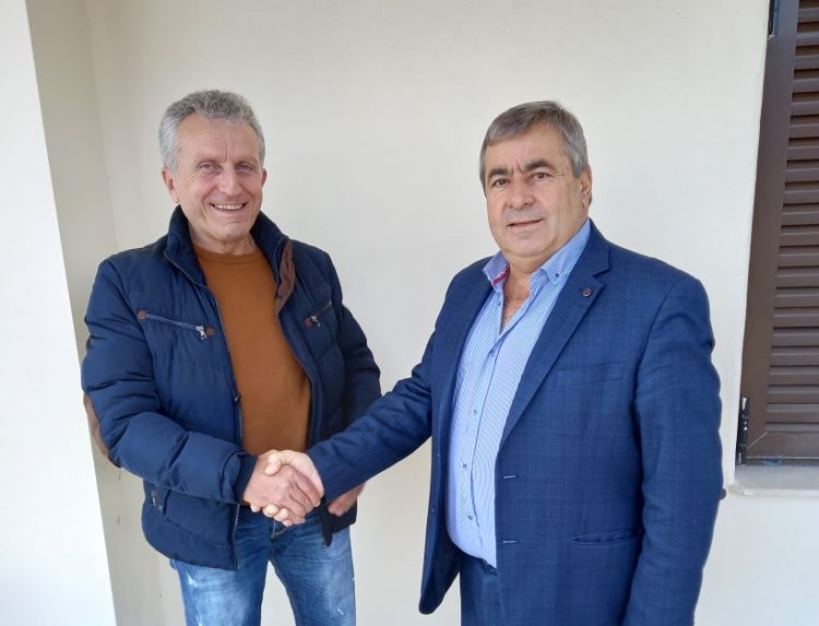 Ο Βασίλης Παφίλης με την παράταξη του Κώστα Μαράβα