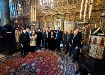 Το σωματείο Ιεροψαλτών Τρικάλων στον Οικουμενικό Πατριάρχη και τη Σχολή της Χάλκης