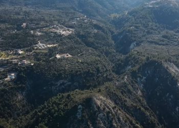 Λευκάδα: Το ενεργό ρήγμα Αγίου Νικήτα – Αθανίου στη Λευκάδα που κόβει το Ιόνιο στη μέση