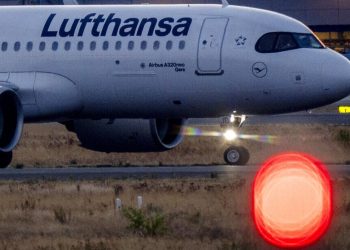 Γερμανία: Κατέρρευσε το σύστημα της Lufthansa – Ακυρώσεις και καθυστερήσεις σε όλο τον κόσμο