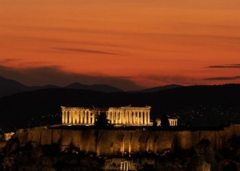 Η Αθήνα στις 10 πιο δημοφιλείς ευρωπαϊκές πόλεις για να γιορτάσετε τον Άγιο Βαλεντίνο