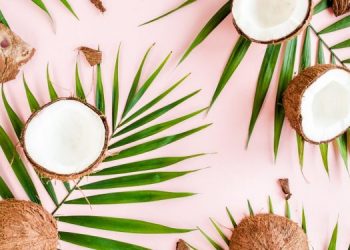 3 DIY μάσκες μαλλιών με γάλα καρύδας ιδανικές για ξηρά μαλλιά