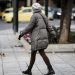 Βελτιωμένος ο καιρός σήμερα: Επιμένει το τσουχτερό κρύο – Πού θα χιονίσει