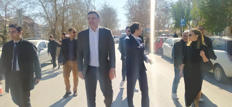 Στα Τρίκαλα ο Υπουργός Τουρισμού Βασίλης Κικίλιας για πολιτική εκδήλωση