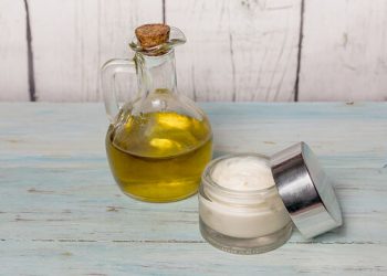 Σπιτική κρέμα νυκτός με ελαιόλαδο